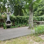 Am Wäldchen 4 *